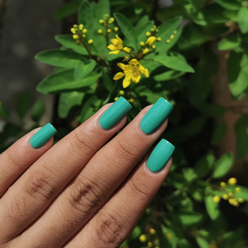Pin by Ashley on nails in 2024 | Green acrylic nails, Aqua nails, Green  nails
